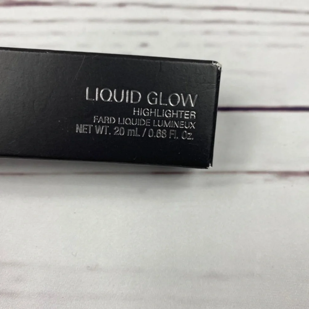 Anastasia Beverly Hills Liquid Glow Highlighter‎